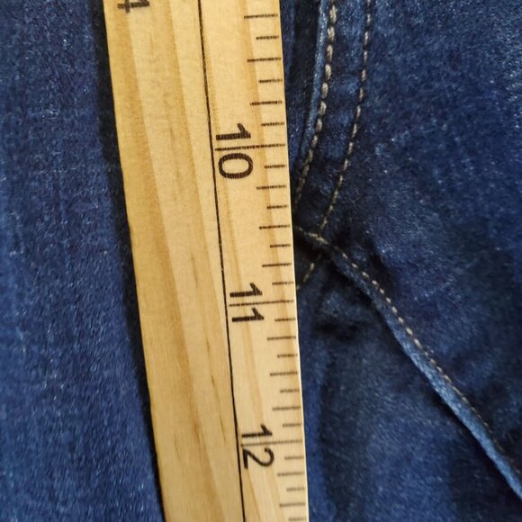 Levis Jeans Womens 22W Blue Classic Bootcut Stretch Comfort Denim *Read* - Picture 9 of 14